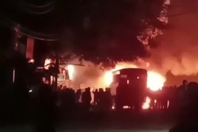 Hindistan’da cami yıkımına karşı çıkan olaylarda kan aktı haberinin görseli