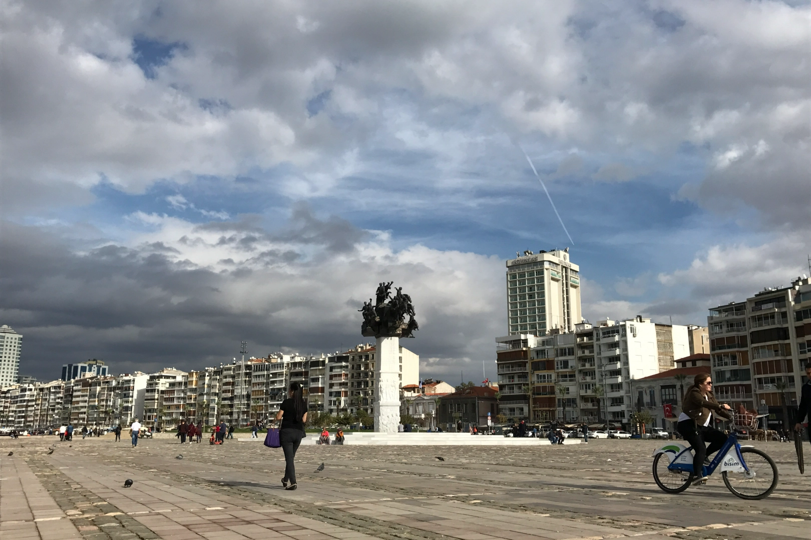 İzmir'de bugün hava nasıl olacak? İşte saatlik hava durumu 09.02.2024