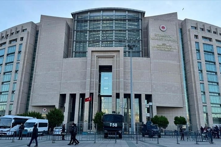 İstanbul adliyesi saldırısında yeni gelişme: Saldırganlar kamu görevlilerini rehin almayı planlamış haberinin görseli