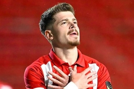 Samsunspor ile sözleşme imzalayan Arbnor Muja kimdir?