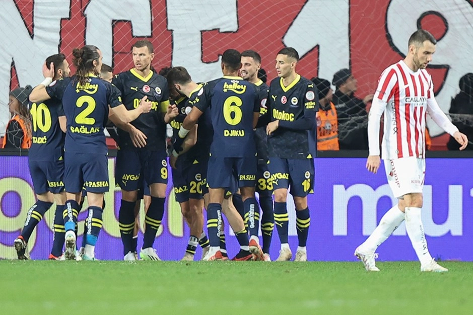 İstanbul’da zorlu mücadele: Fenerbahçe – Alanyaspor:2-2