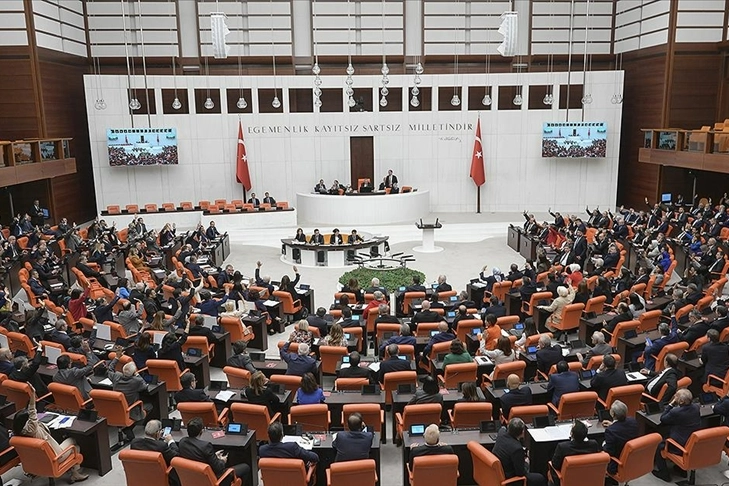 TBMM'den enerji ve sağlık alanındaki kanunlar için mesai