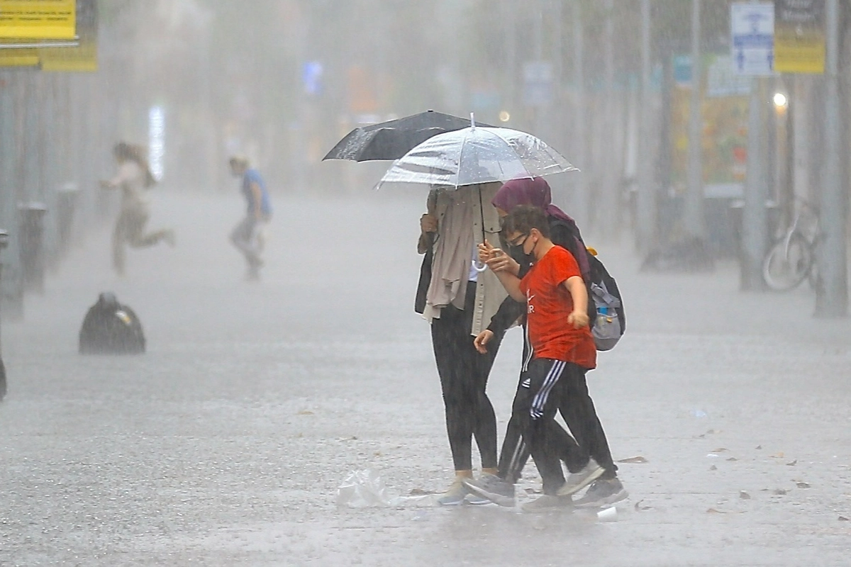 Yeni haftada dikkat: İzmir’e sağanak uyarısı