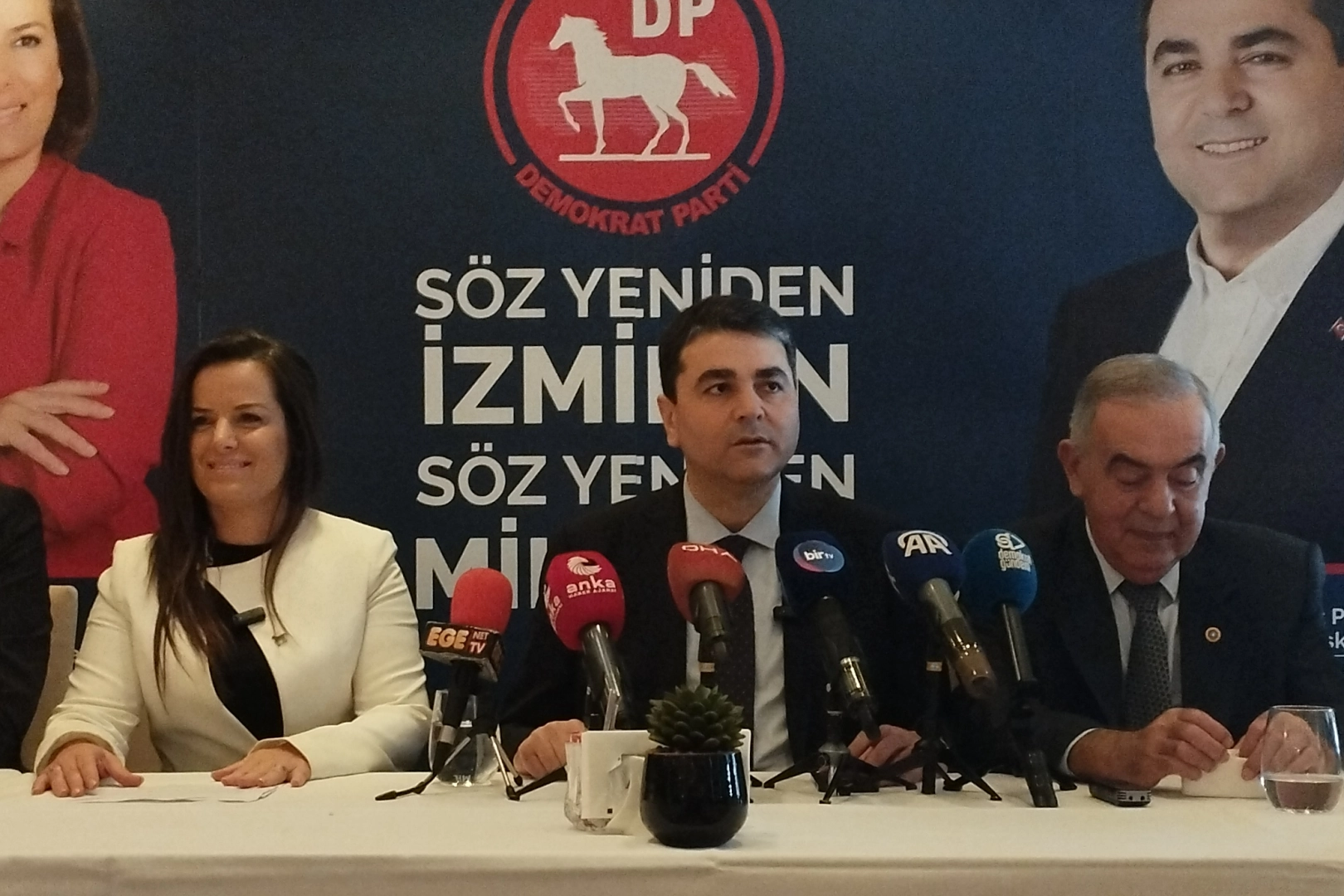 ‘Değişim yaşanacak’ dedi: Genel Başkan Uysal İzmir adayını açıkladı