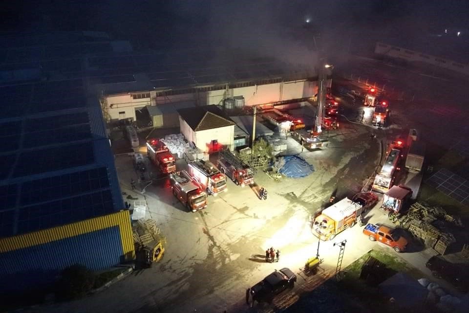 Denizli’de fabrika yangını