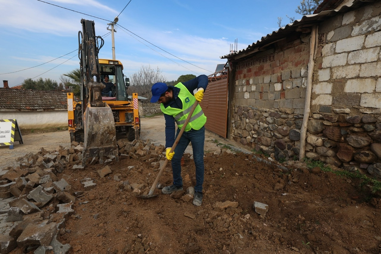 İZSU’dan 3 ilçeye üstyapı çalışması