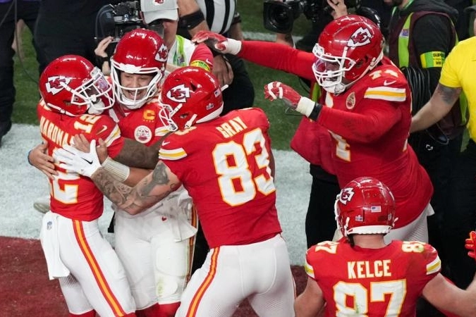 Kansas City Chiefs şampiyon