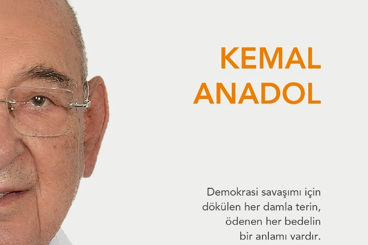 Kemal Anadol’dan Komadaki Demokrasi