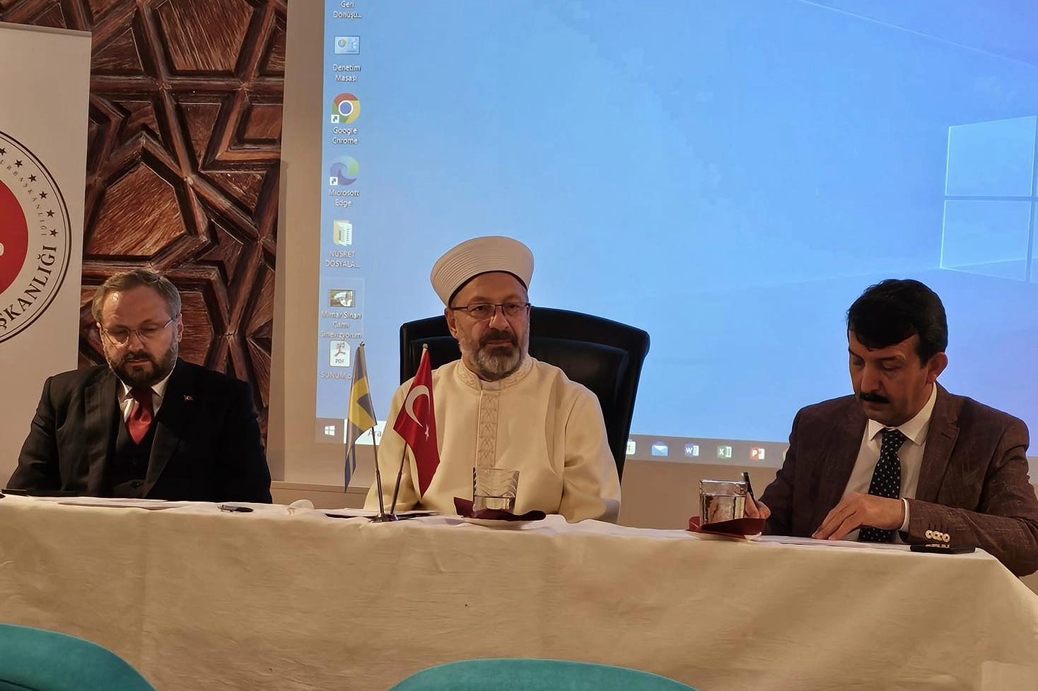 Diyanet'ten İsveç'e ziyaret haberinin görseli
