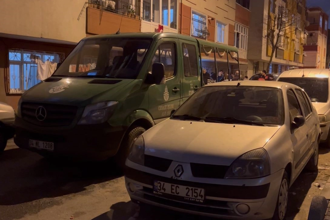 İstanbul'da vahşet: Annesini bıçaklayarak öldürdü