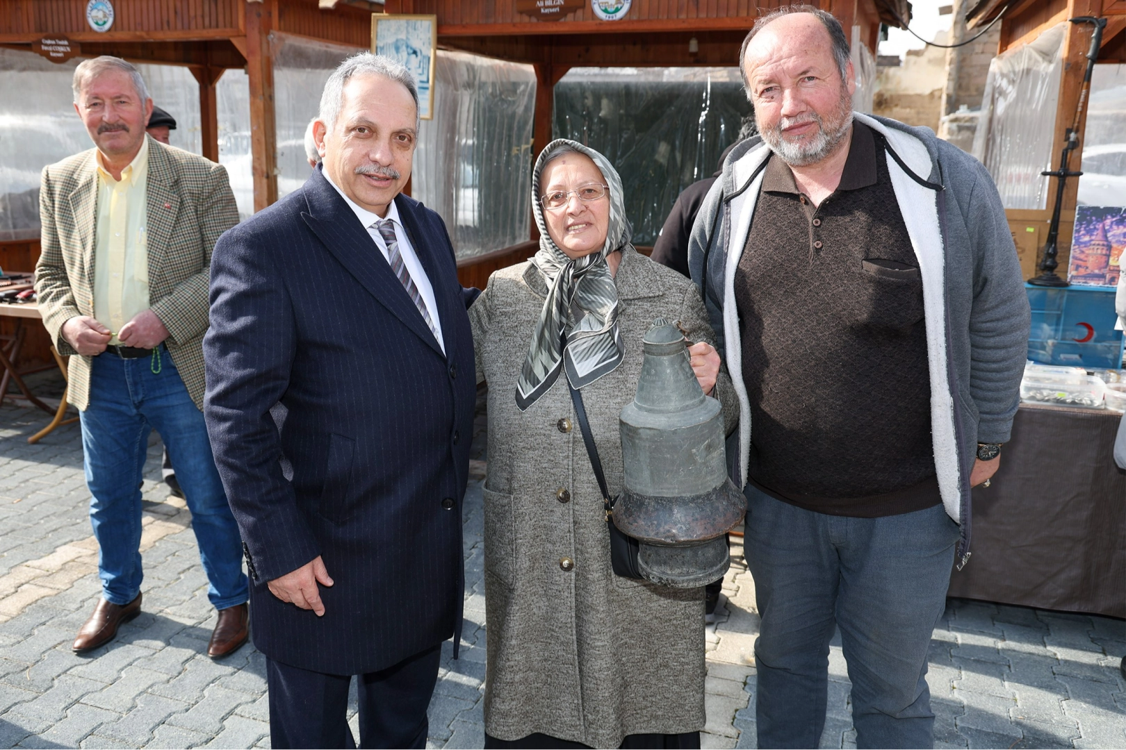 Belediye Başkanı’ndan duygulandıran hediye