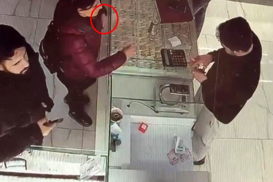 Diyarbakır’da yok artık dedirten olay: Sahte bilezikle orijinali değiştirdi haberinin görseli