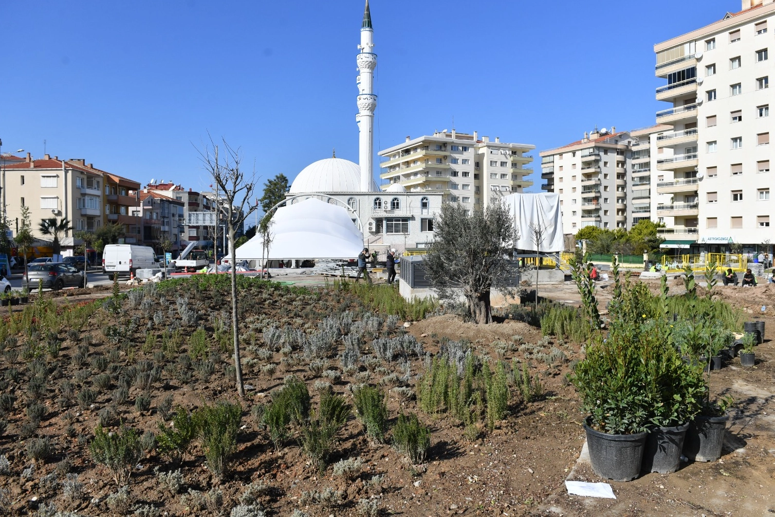 İzmir haber: Narlıdere Metrosu çiçek açıyor