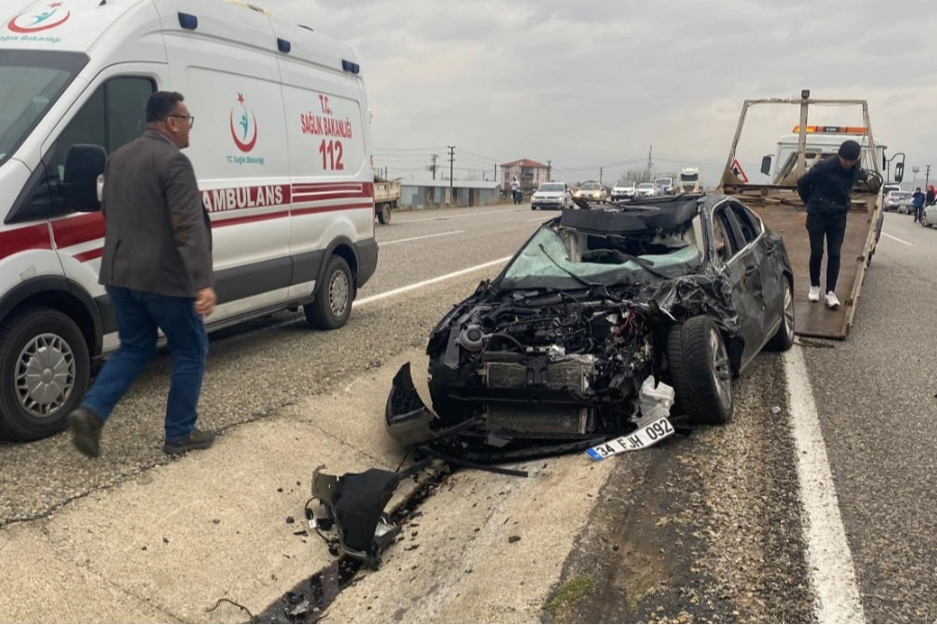 Manisa'da trafik kazası: Yaralılar var