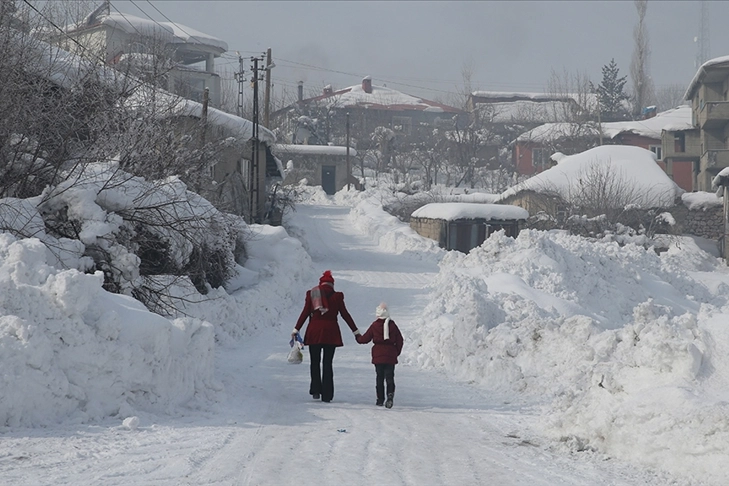 Hakkari'de eğitime ara haberinin görseli