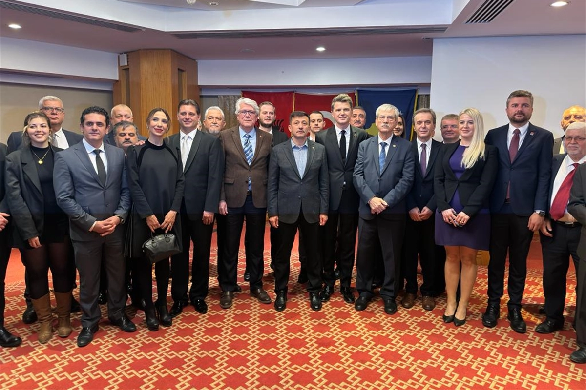 İzmir haber: Kosova'nın 16. bağımsızlık yıldönümü kutlandı haberinin görseli