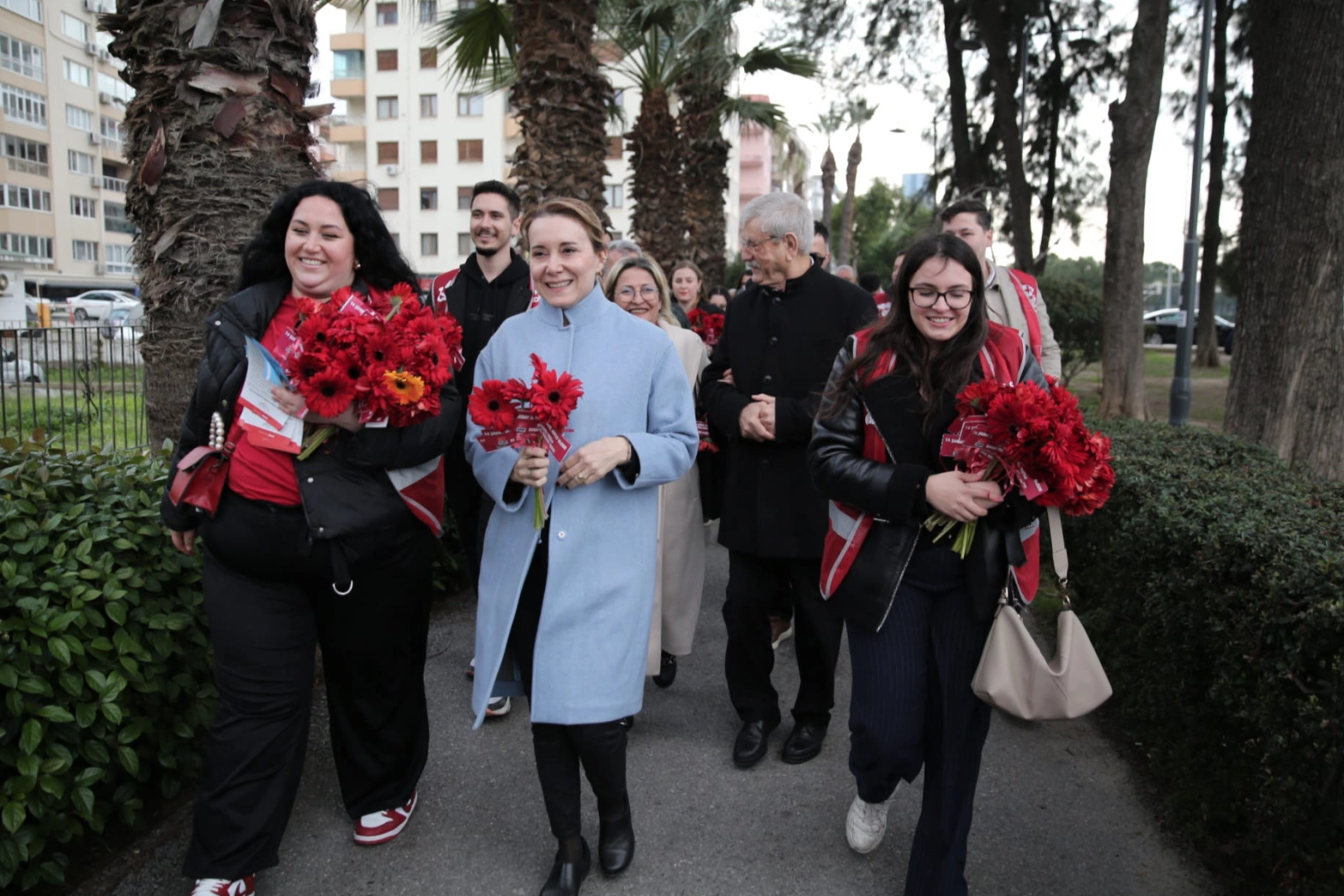 CHP'li Konak Adayı Mutlu: Her sokağa hizmet götüreceğiz