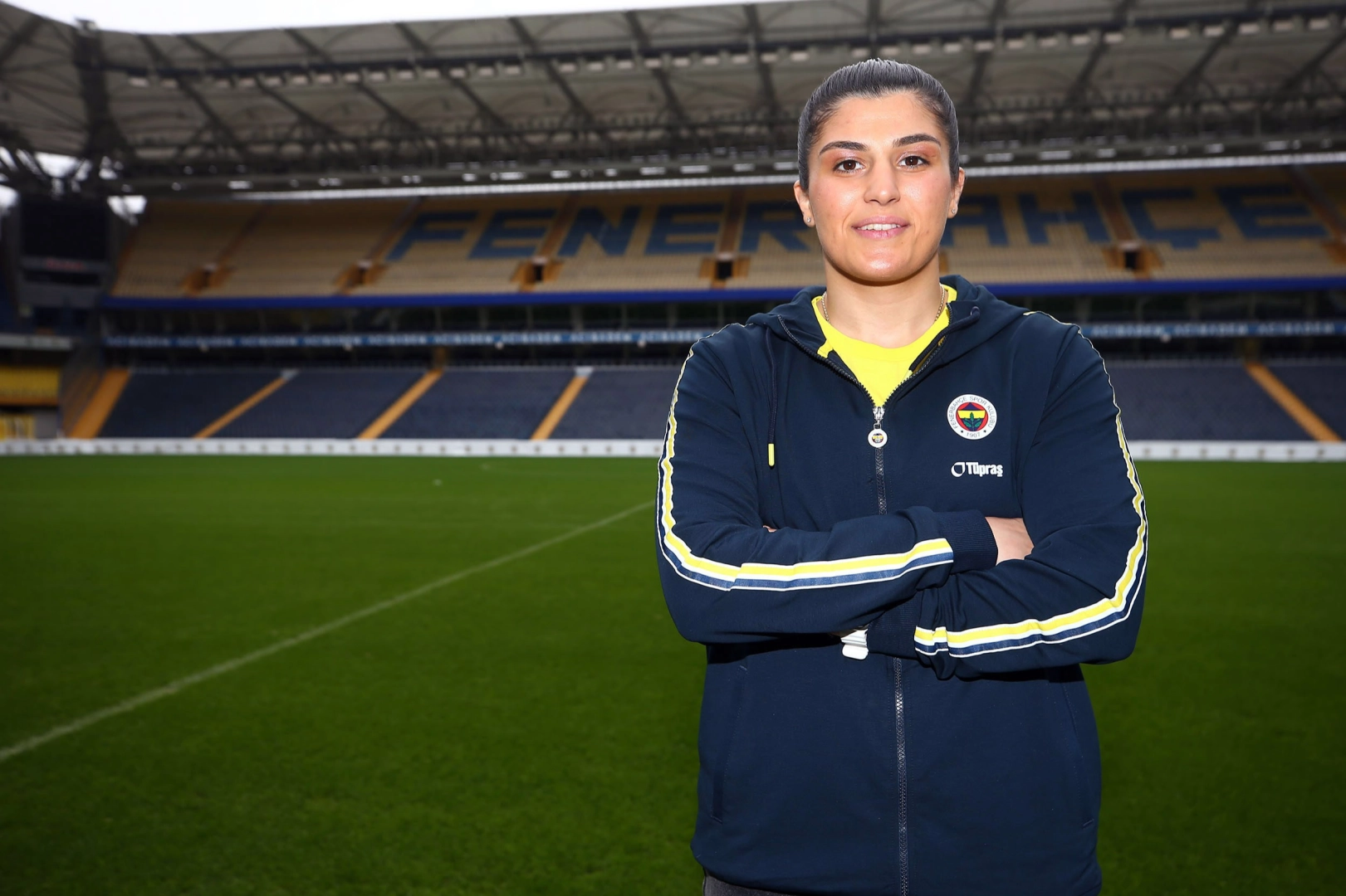 Olimpiyat şampiyonu Busenaz Sürmeneli, Fenerbahçe'ye transfer oldu