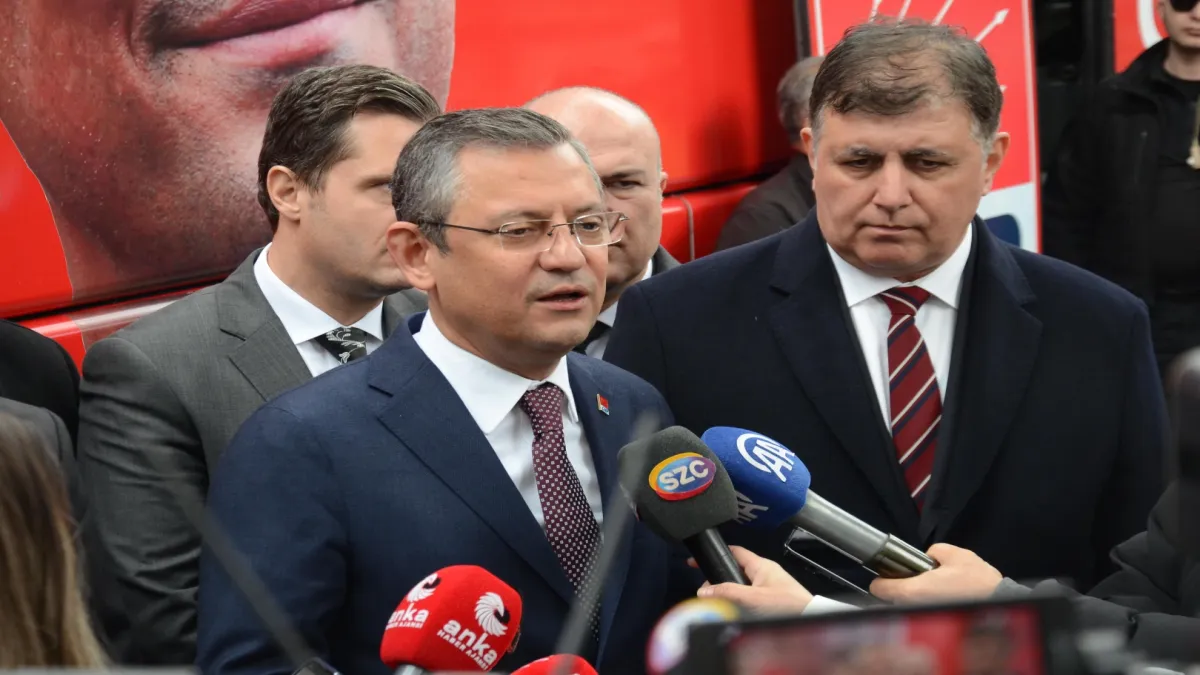 Özel İzmir'den yanıtladı: Hatay adayı değişiyor mu?  haberinin görseli