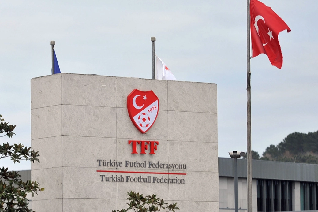 Türkiye Futbol Federasyonu'ndan kulüplere zemin uyarısı