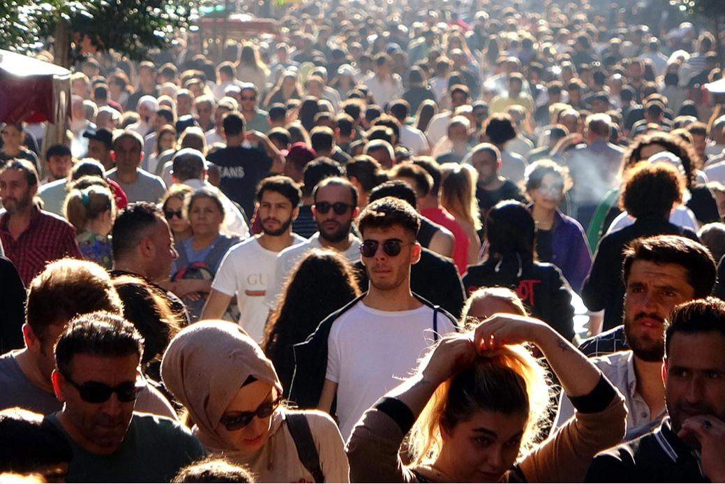 Türkiye'nin mutluluk oranı açıklandı: Geçtiğimiz yıldan daha mutluyuz