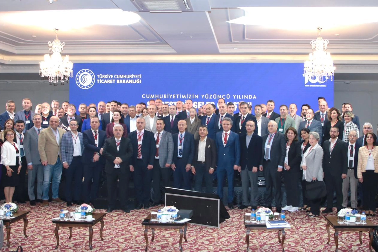 Serbest Bölgeler geleceğin yol haritası için Antalya'da haberinin görseli
