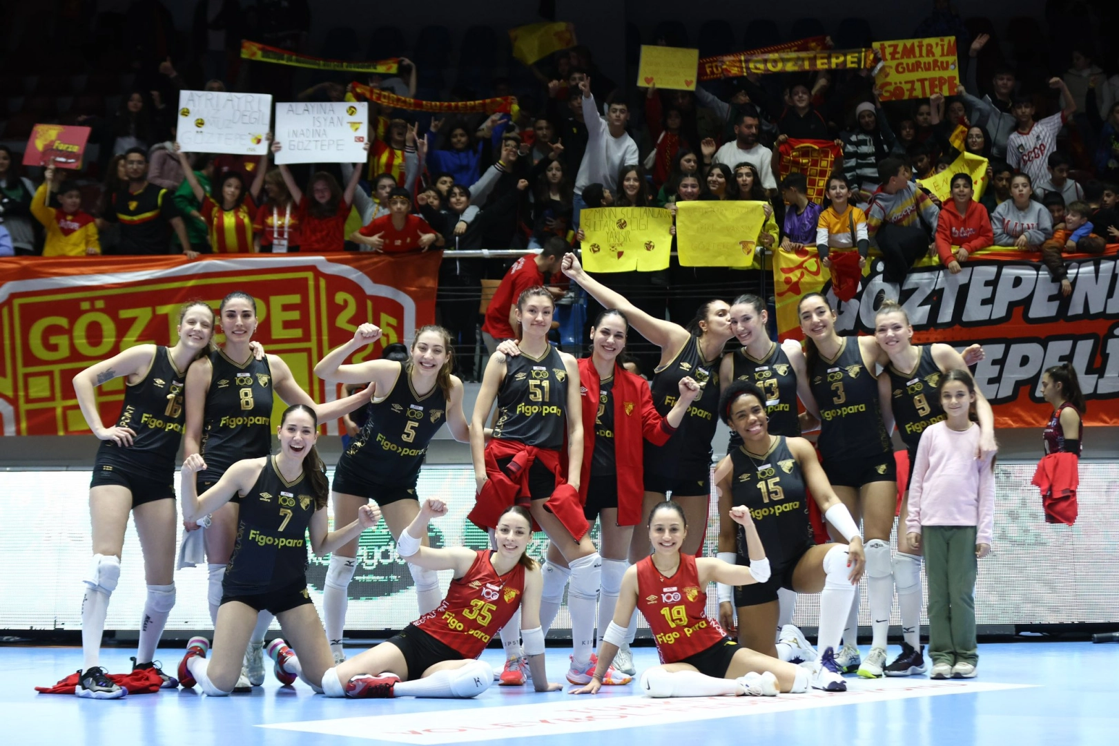 İzmir'in Sultanları deplasmanda galip  haberinin görseli