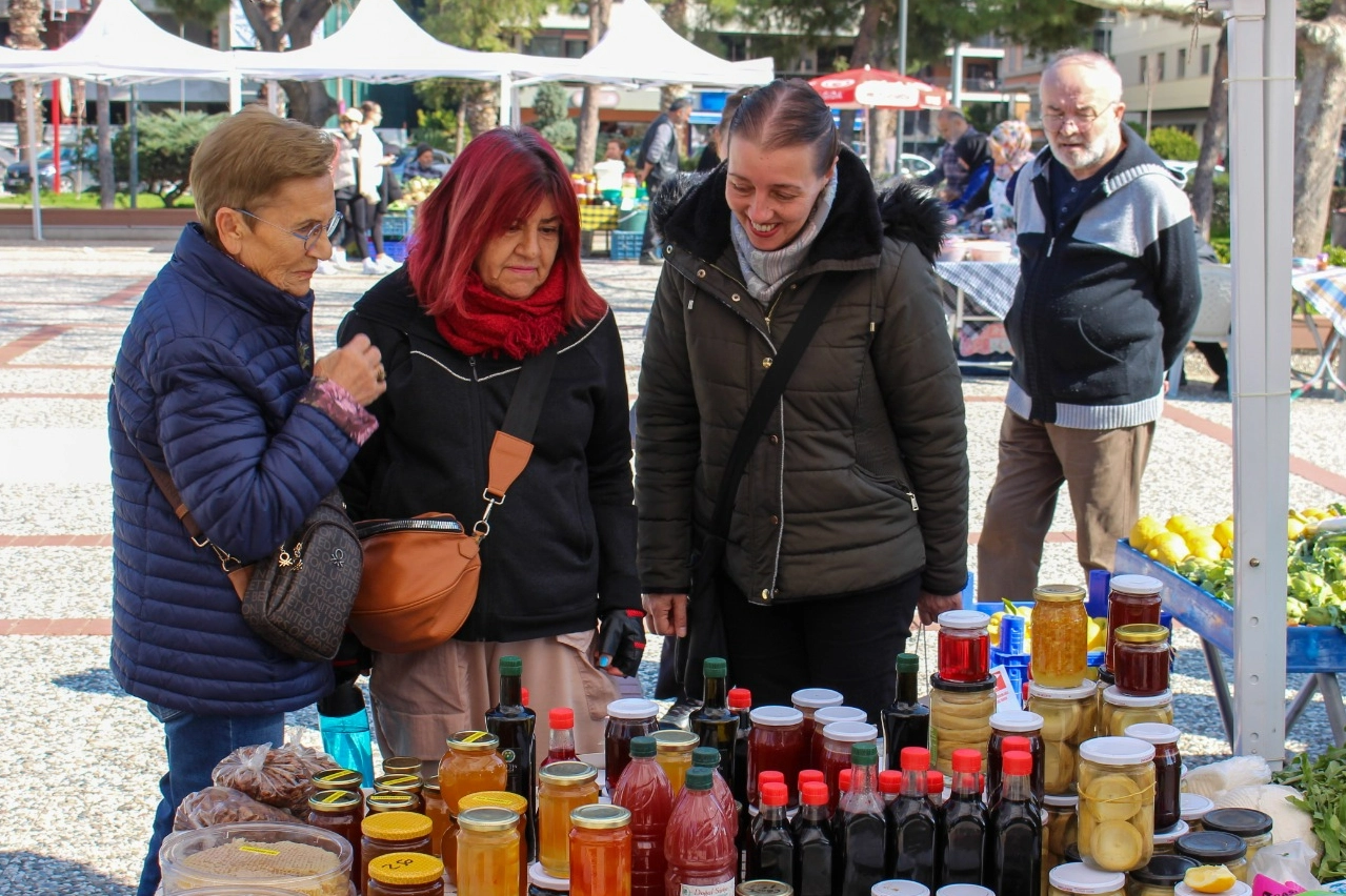 Karşıyaka’da üretici ile aracısız buluşma