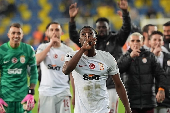 Galatasaray, deplasmanda Ankaragücü'nü rahat geçti haberinin görseli