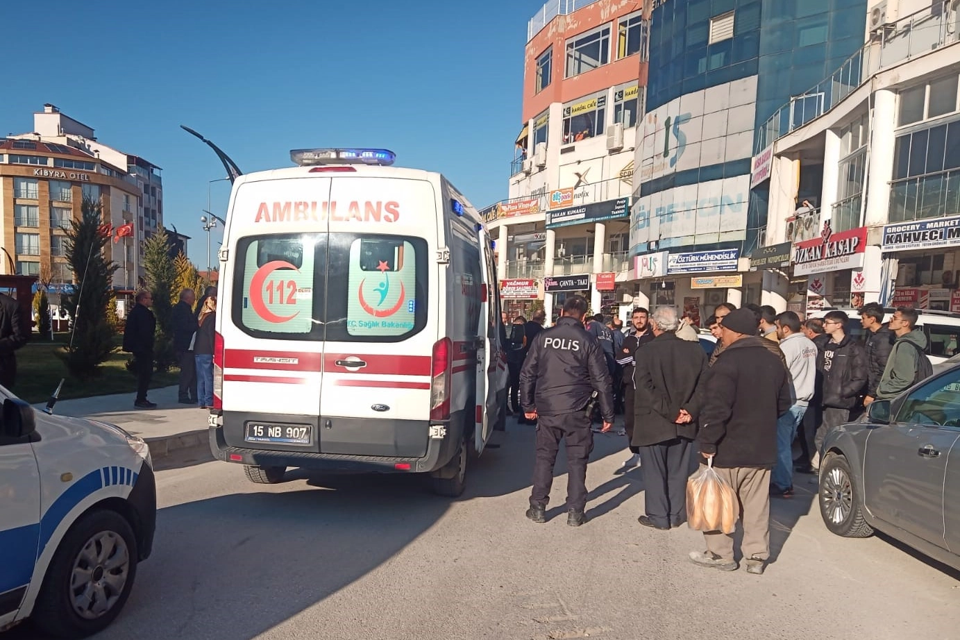 Burdur'da seyir halindeki motosiklet yayaya çarptı