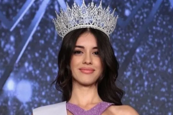 Miss World’de ülkemizi temsil etmeye hazırlanan Nursena Say kimdir?