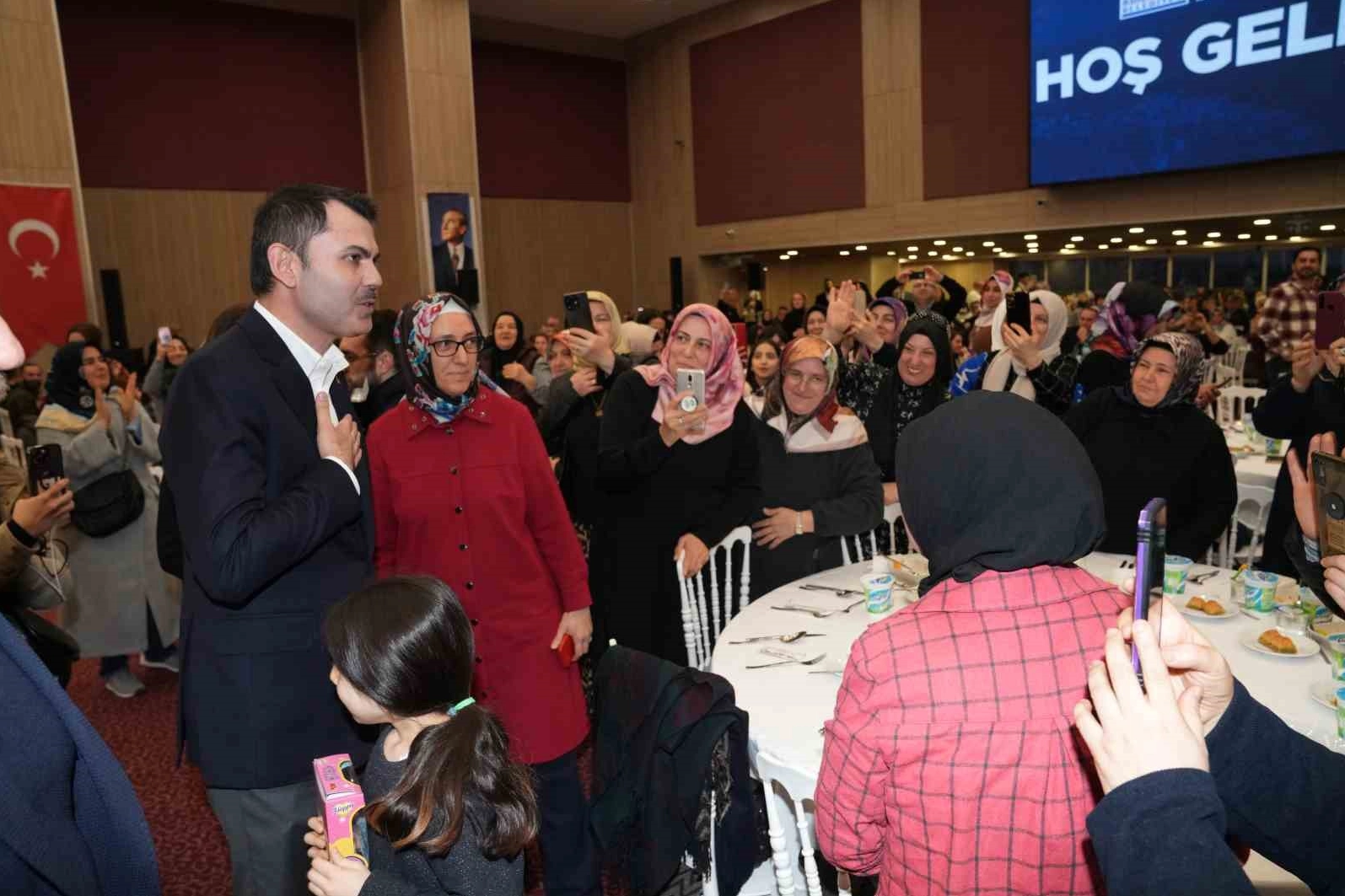 AK Parti İBB Başkan Adayı Kurum açıkladı: Okul bahçelerine kapalı otoparklar yapacağız