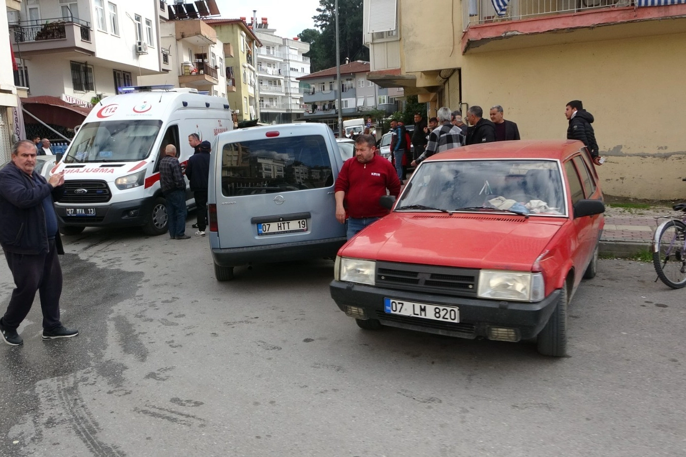 Antalya’da 10 yaşındaki çocuk kazaya neden oldu: Anne ve çocuk yaralandı