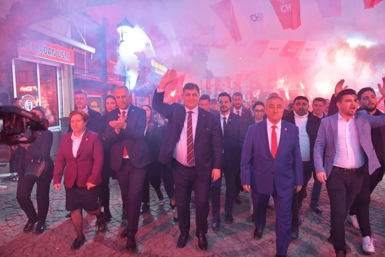 CHP İzmir Büyükşehir adayı Tugay:  Çok asil bir emaneti teslim aldık