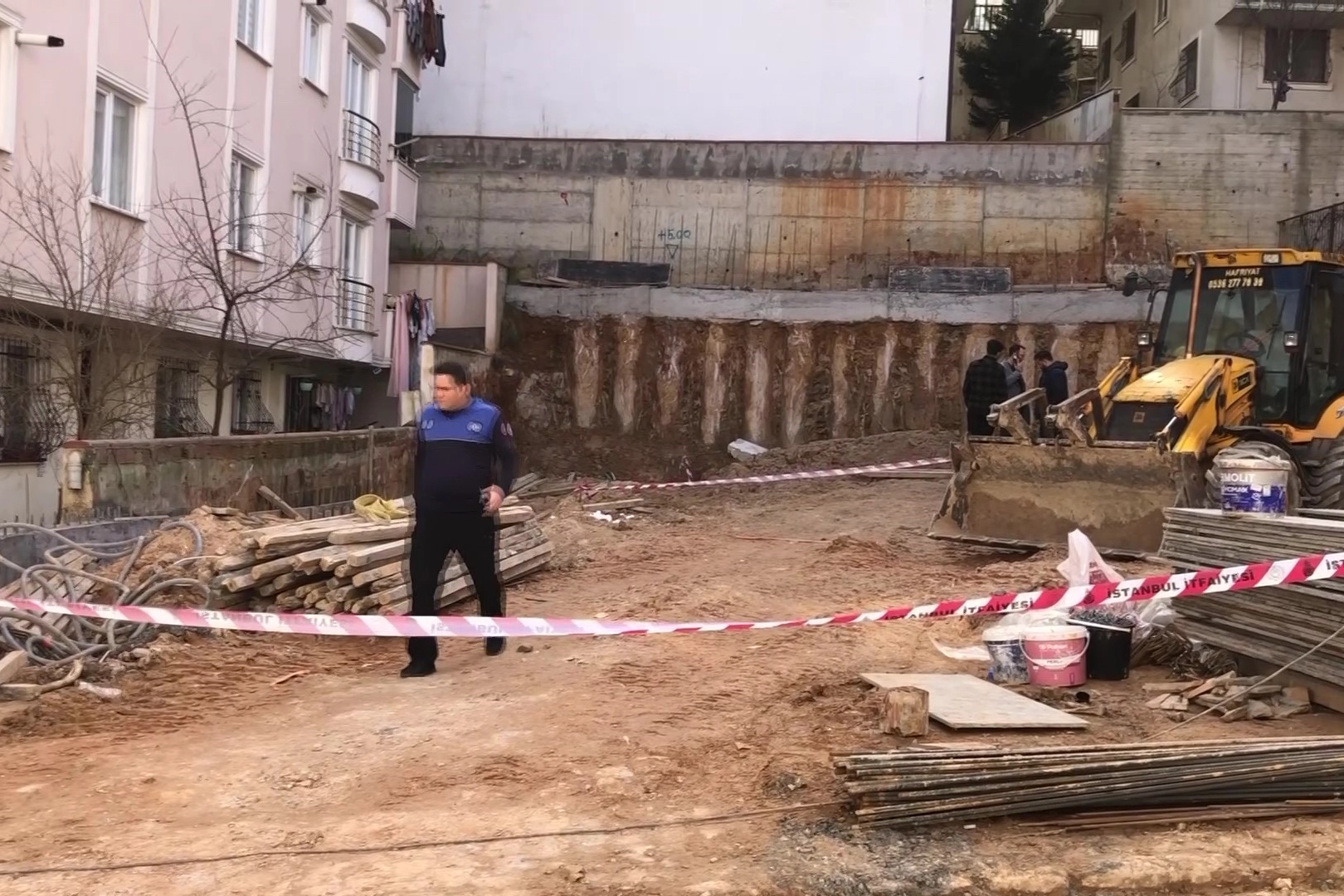 Sancaktepe'de inşaatta toprak kayması: 1 işçi hayatını kaybetti haberinin görseli