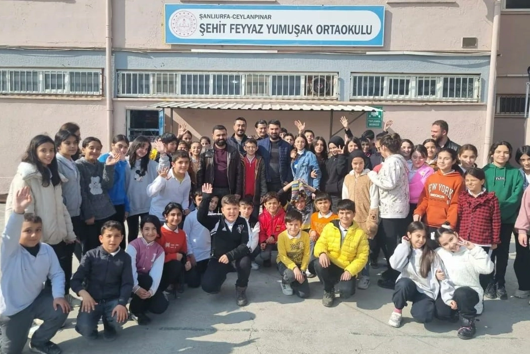 Kırşehir'de toplanan kitaplar Şanlıurfa'da dağıtıldı