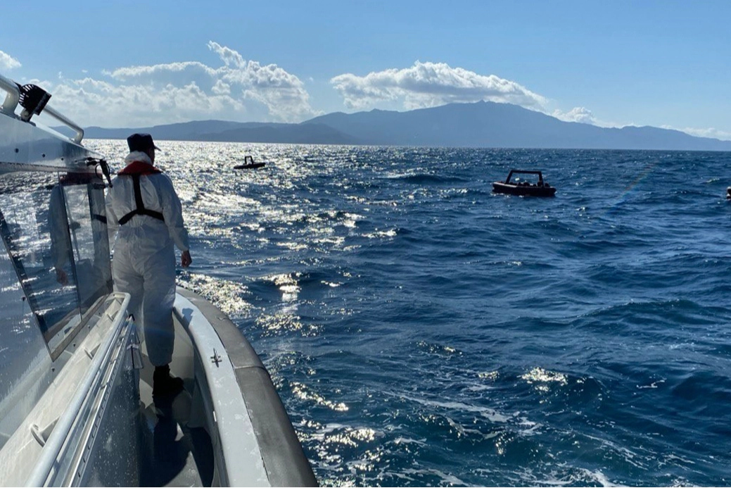 Çanakkale sularında düzensiz göçmen hareketliliği haberinin görseli