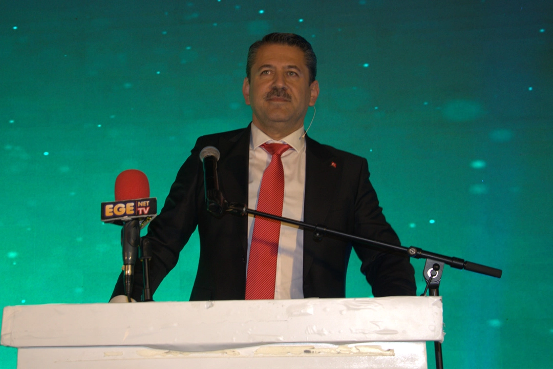 Galip Atar’dan miting gibi proje tanıtım toplantısı