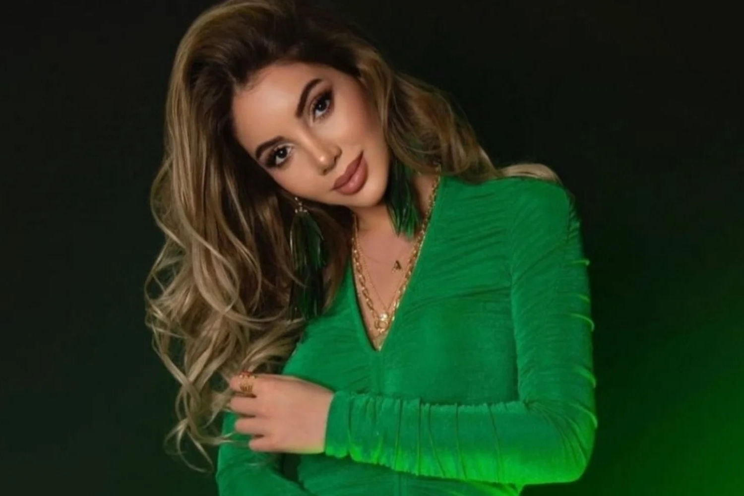 Aleyna Dalveren kimdir?  Şarkıcı Aleyna Dalveren tutuklandı mı? haberinin görseli