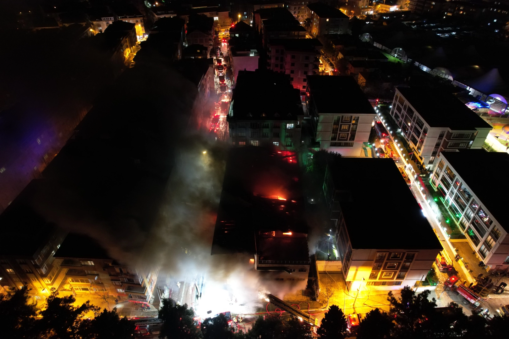 İstanbul Avcılar'da korkutan yangın!