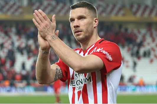 Lukas Podolski kimdir? Podolski aslen nereli?