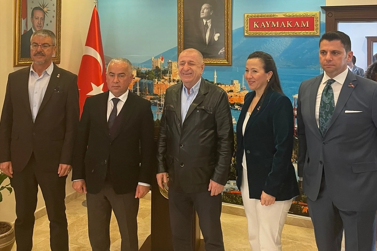 Ümit Özdağ'ın Muğla turu haberinin görseli