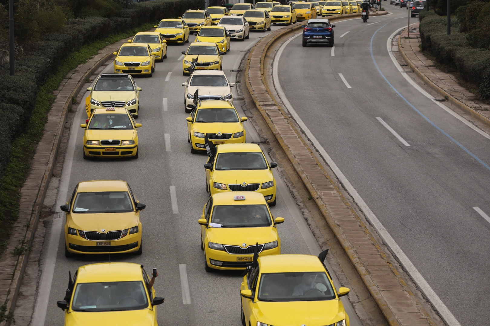 Yunanistan’da taksiciler grevde haberinin görseli