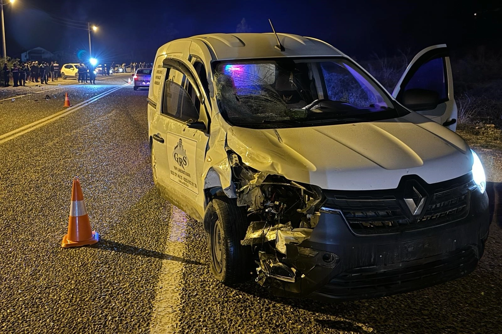 Muğla’da feci kaza: Motosiklet ile otomobil çarpıştı haberinin görseli