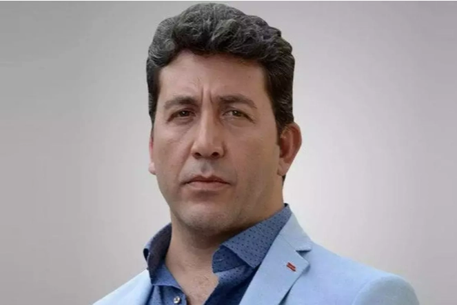 Başarılı oyuncu Emre Kınay kimdir? Emre Kınay'ın oynadığı dizi ve filmler haberinin görseli