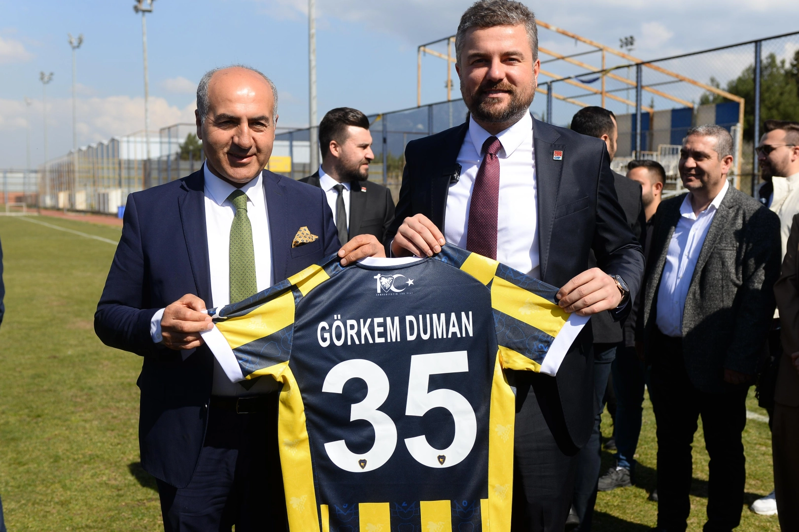 CHP'li Görkem Duman’dan Bucaspor’a ziyaret