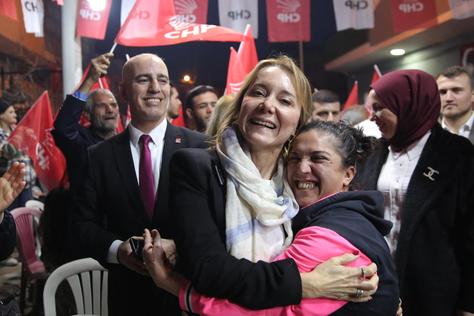 CHP’li Nilüfer Çınarlı Mutlu’dan iş dünyasına ziyaret haberinin görseli