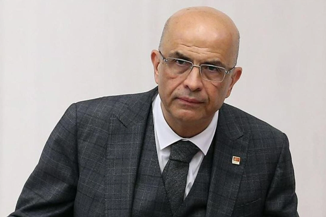 Gazeteci ve siyasetçi Enis Berberoğlu kimdir? Enis Berberoğlu neden hapse girdi? haberinin görseli