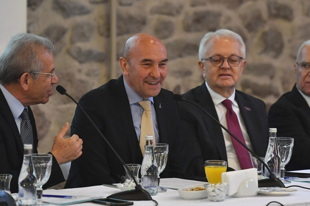 İzmir Ekonomik Kalkınma Koordinasyon Kurulu’ndan Tunç Soyer'e veda haberinin görseli