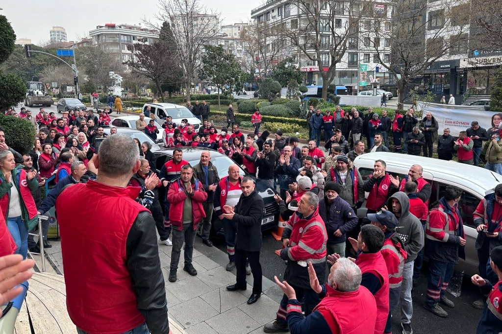 Maaşını az bulan belediye işçilerinden eylem: İyileştirme bekliyoruz